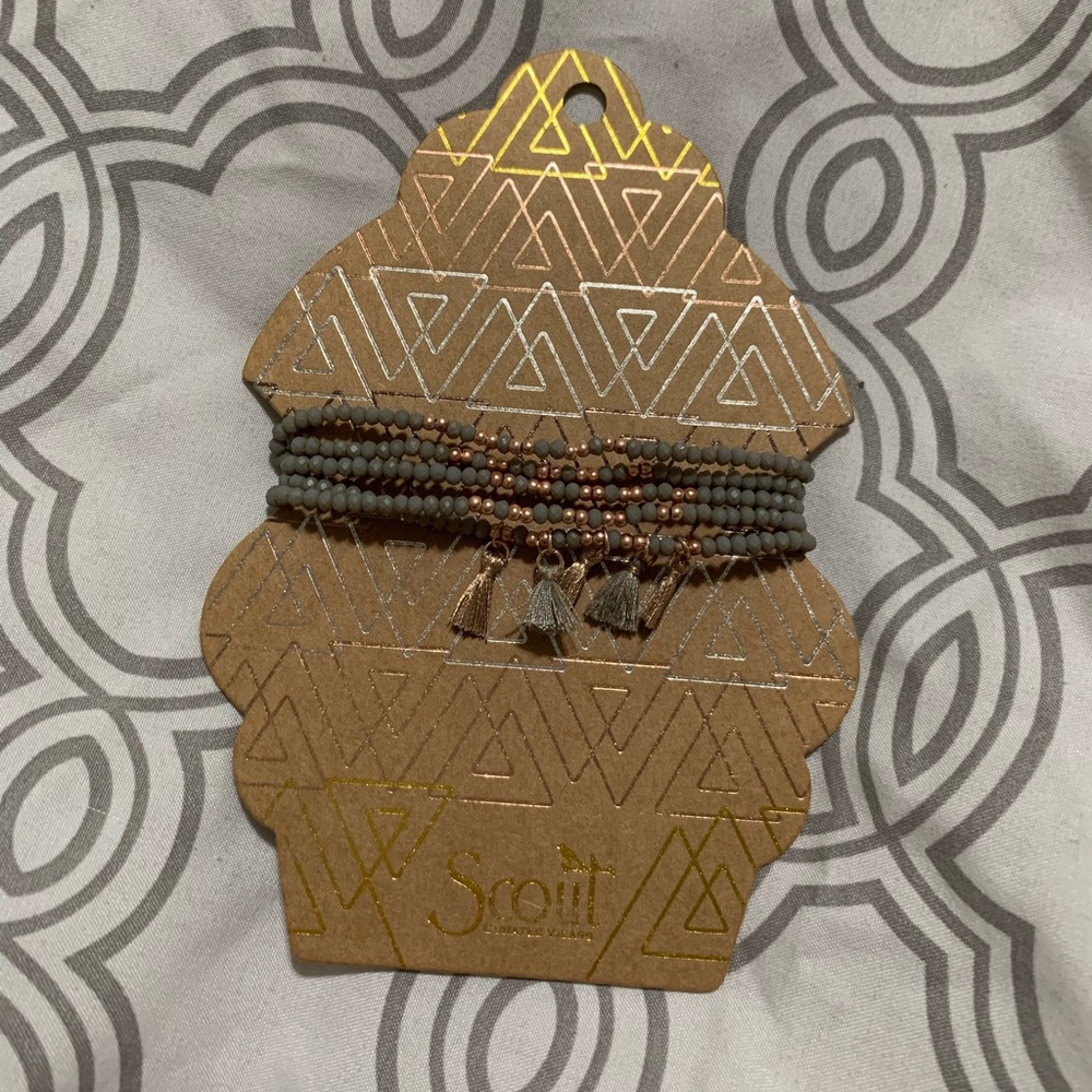 Cute necklace or bracelet